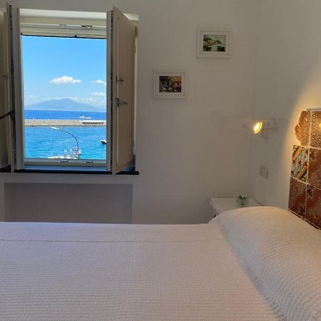 La Baia Di Napoli Apartment กาปรี ภายนอก รูปภาพ