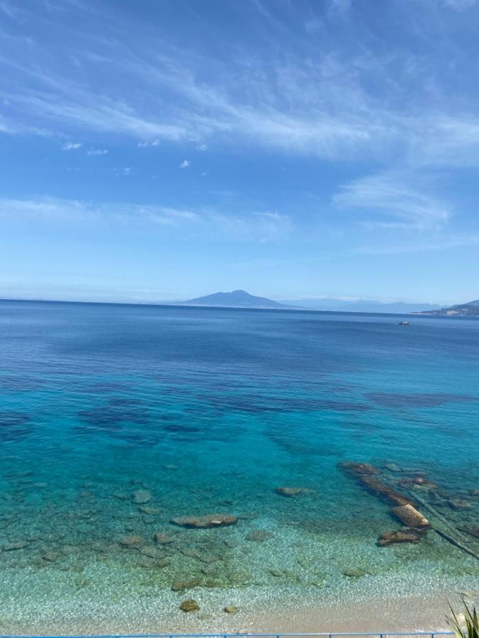 La Baia Di Napoli Apartment กาปรี ภายนอก รูปภาพ