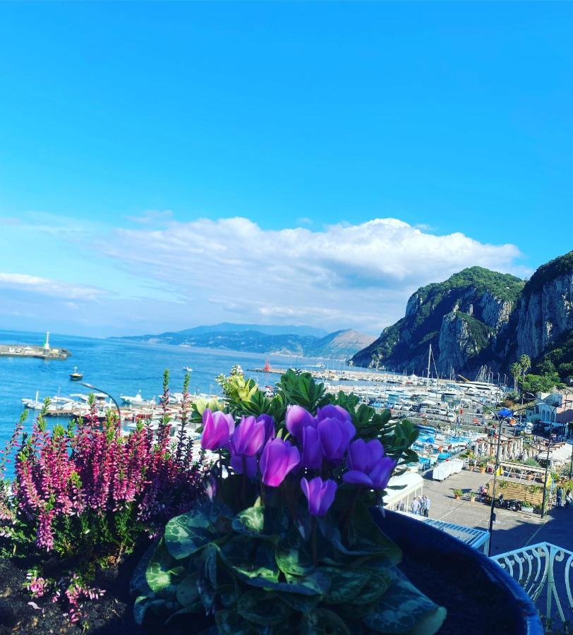 La Baia Di Napoli Apartment กาปรี ภายนอก รูปภาพ