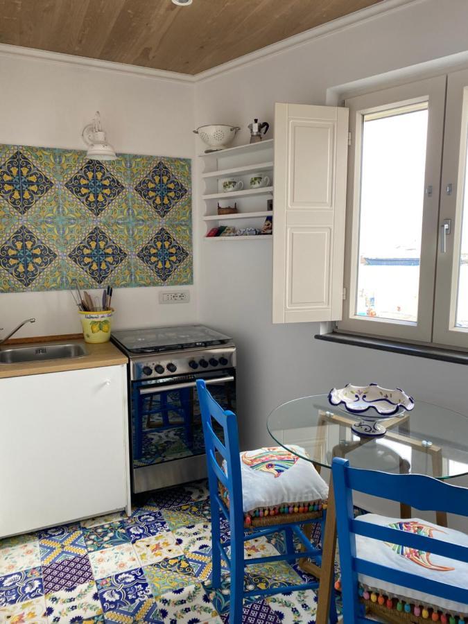La Baia Di Napoli Apartment กาปรี ภายนอก รูปภาพ