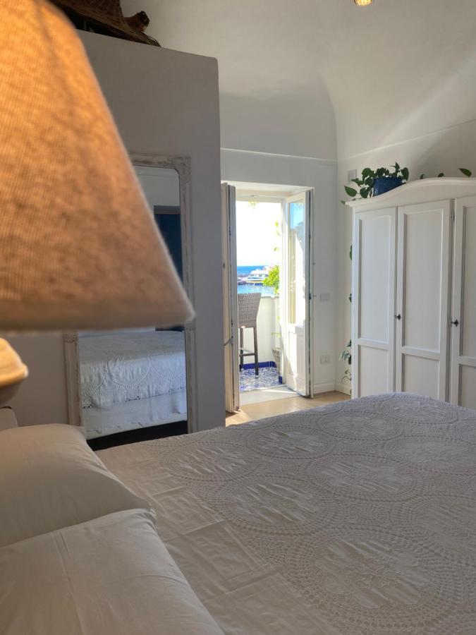 La Baia Di Napoli Apartment กาปรี ภายนอก รูปภาพ