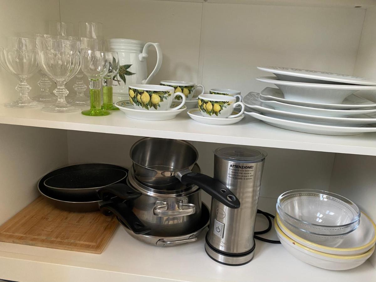 La Baia Di Napoli Apartment กาปรี ภายนอก รูปภาพ