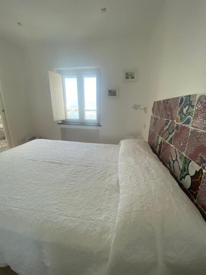La Baia Di Napoli Apartment กาปรี ภายนอก รูปภาพ