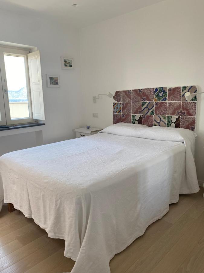 La Baia Di Napoli Apartment กาปรี ภายนอก รูปภาพ
